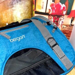 🐶 or 🐱 • 🏆 BERGAN x travel vibes 🏆• 🐱 or 🐶